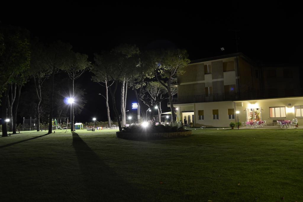 Hotel Ausonia Monte Porzio Exteriér fotografie